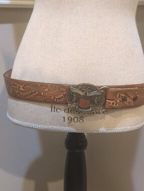 Vintage Commemorative Brown Tooled Leather Belt with Patriotic Shield Buckle